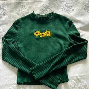 green long sleeve with sunflower embroidery
